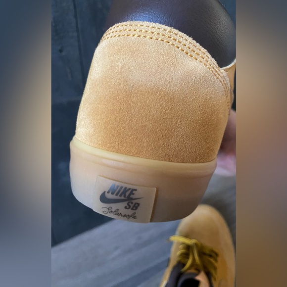 NIKE Men’s Size 11.5
Portmore II Solarsoft Mid Bota Wheat Gum Light Brown - Picture 15 of 16